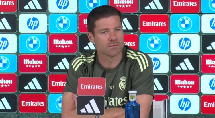 阿隆索：我们请求推迟比赛未果；马斯坦托诺把梅西当偶像很合逻辑